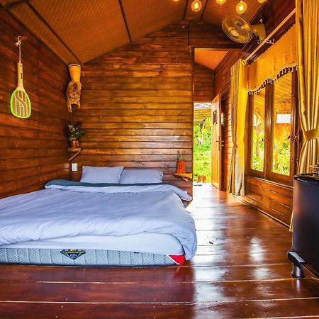Nha Trong Ban - Homestay Mang Den Kon Von Kla Exteriör bild