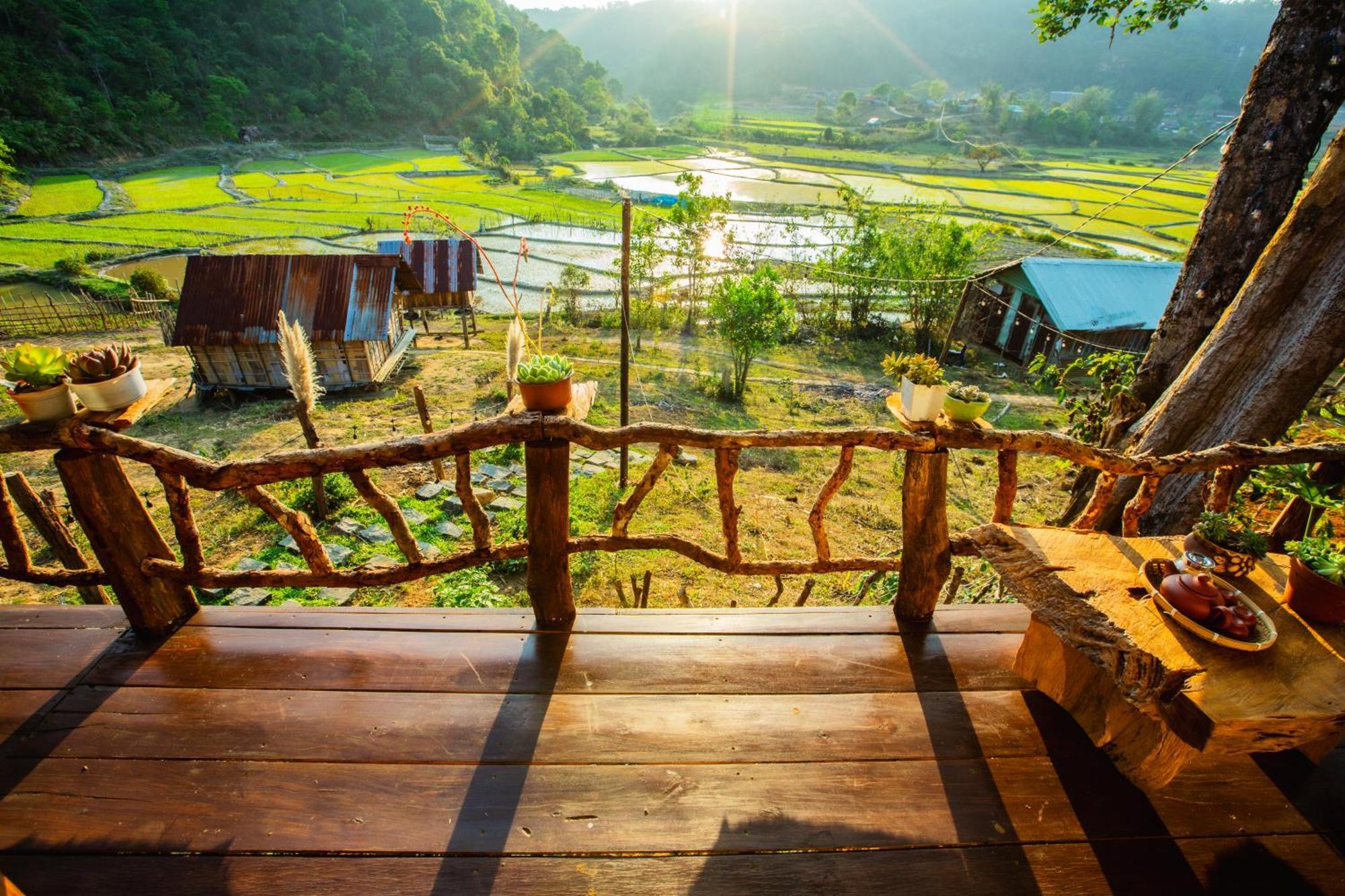 Nha Trong Ban - Homestay Mang Den Kon Von Kla Exteriör bild
